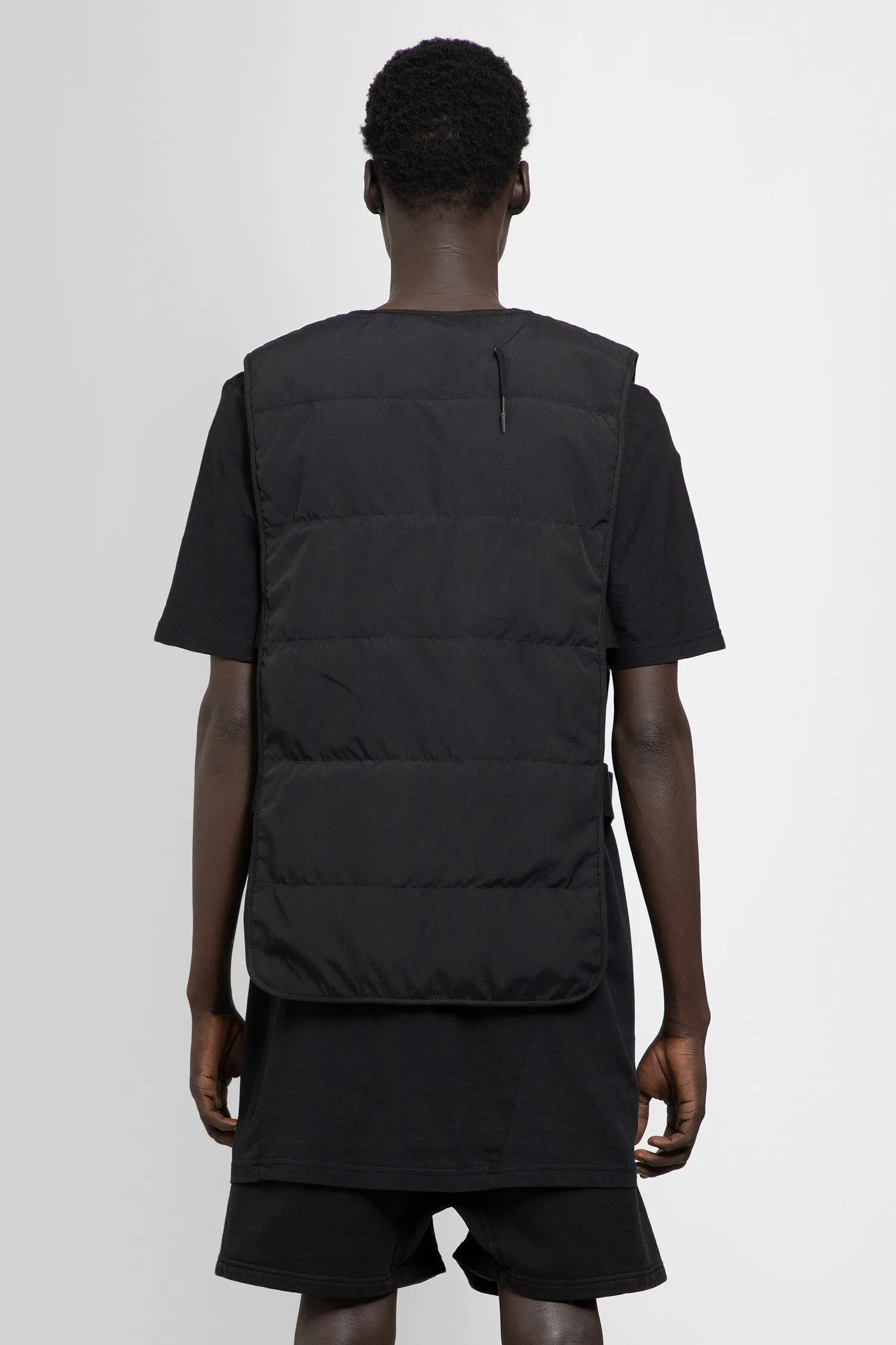 boris bidjan saberi 11 bib1p vest