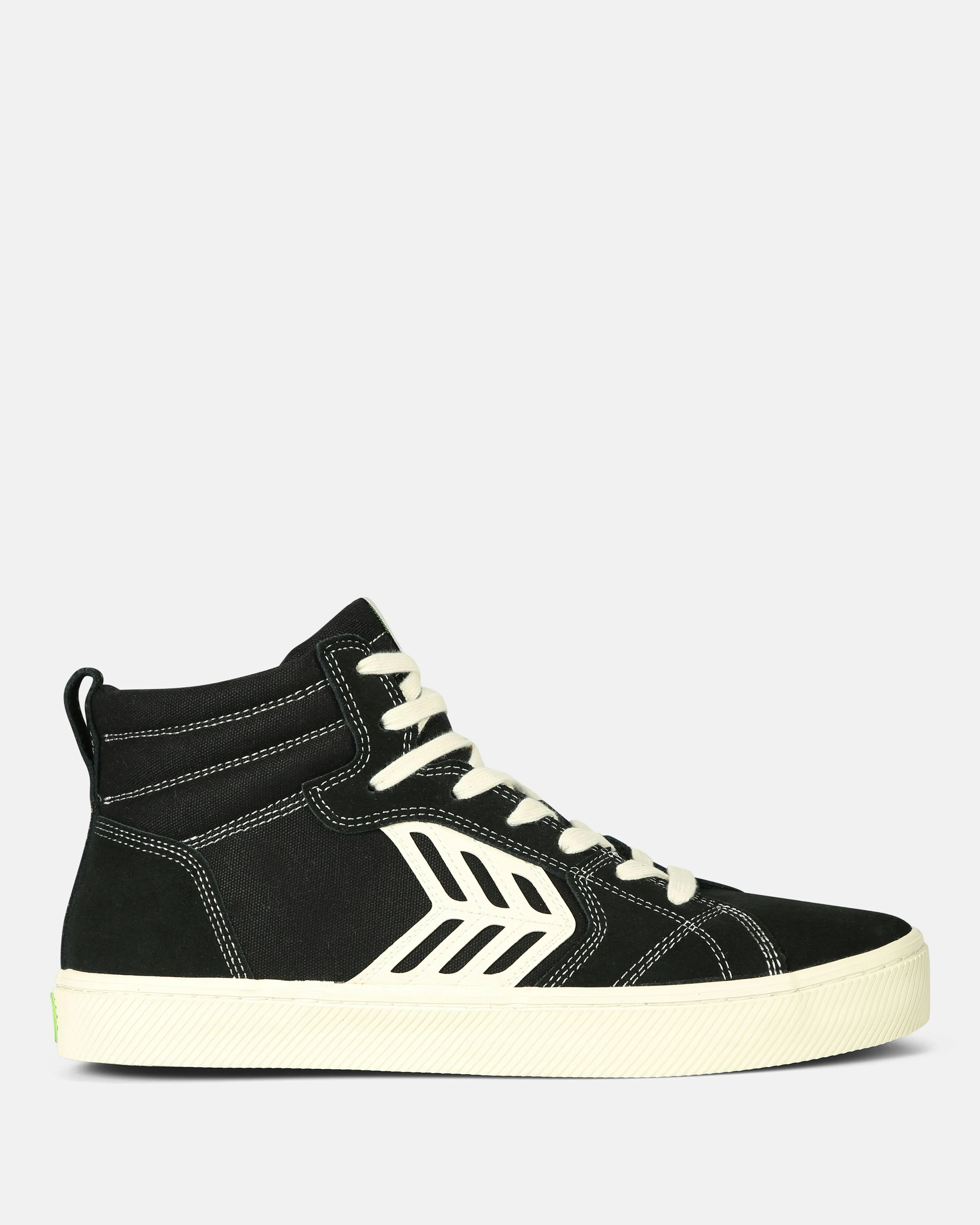 Cariuma Catiba Pro High Sneakers Black | Unisex | Junkyard