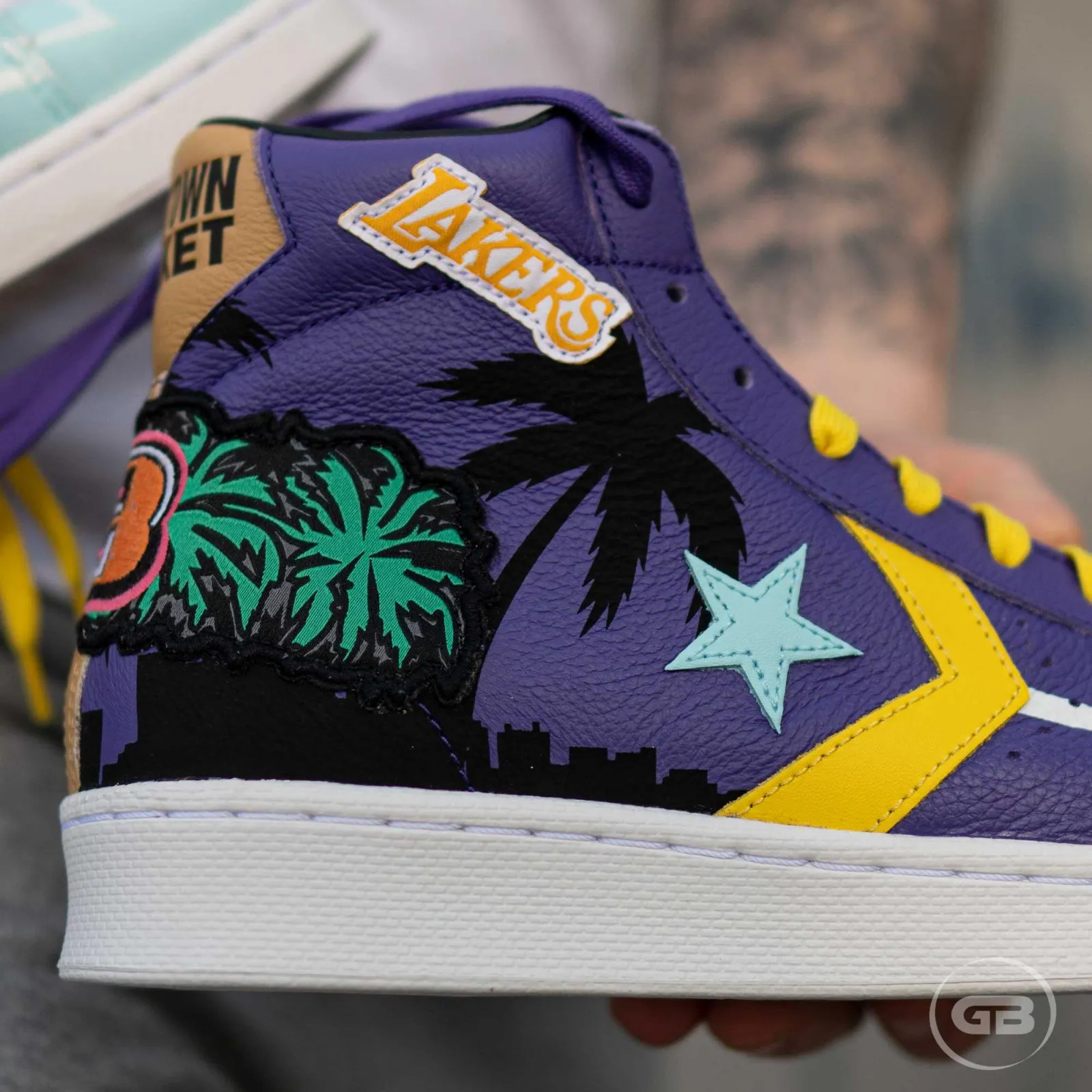 Converse Pro Leather NBA Chinatown Market x Jeff Hamilton ''Lakers''